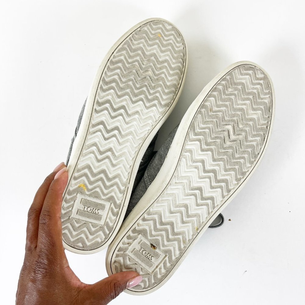 2/$20 Toms Gray Sneakers 10 - Picture 7 of 7